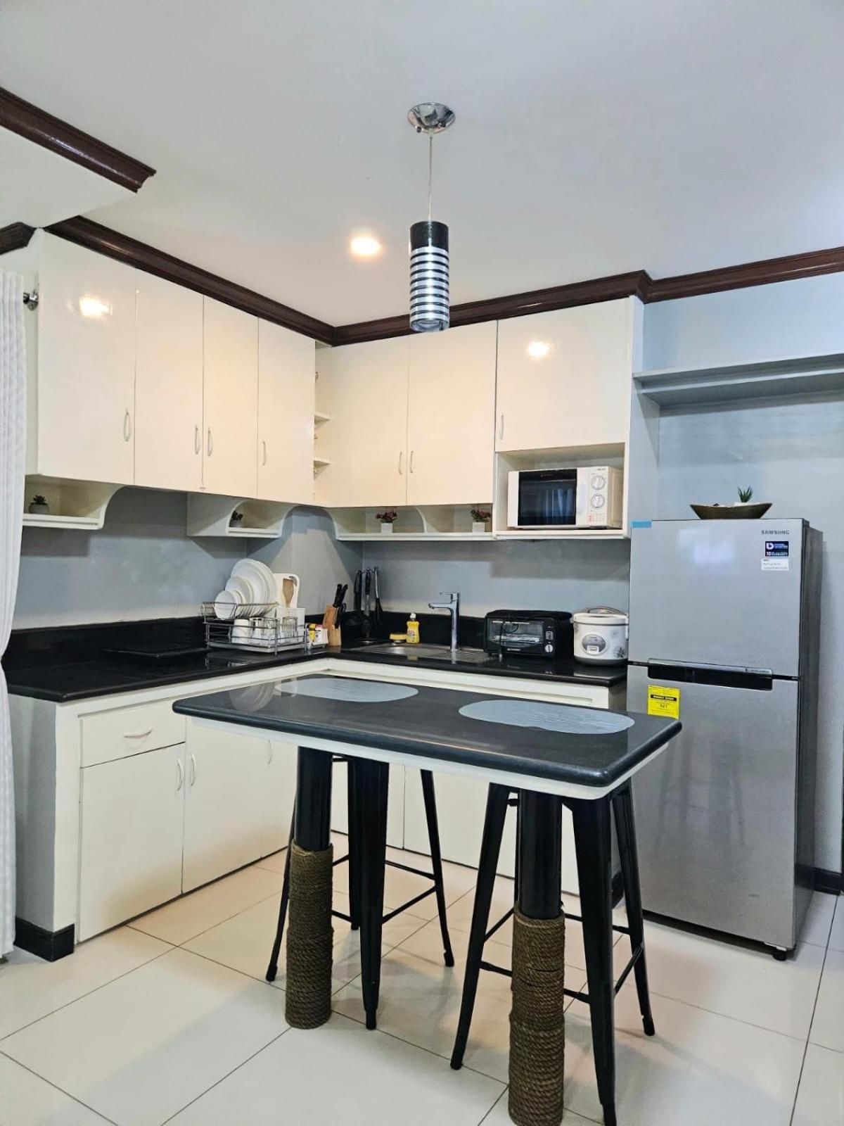 Tlt Condotl At Kiener Hills Condominium Lapu-Lapu City Exteriör bild